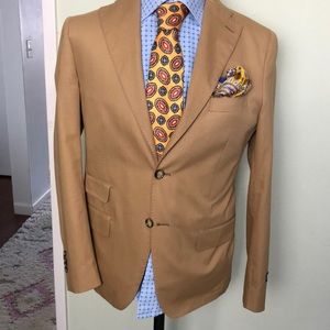 NWT Eredi Pisano Tan suit.